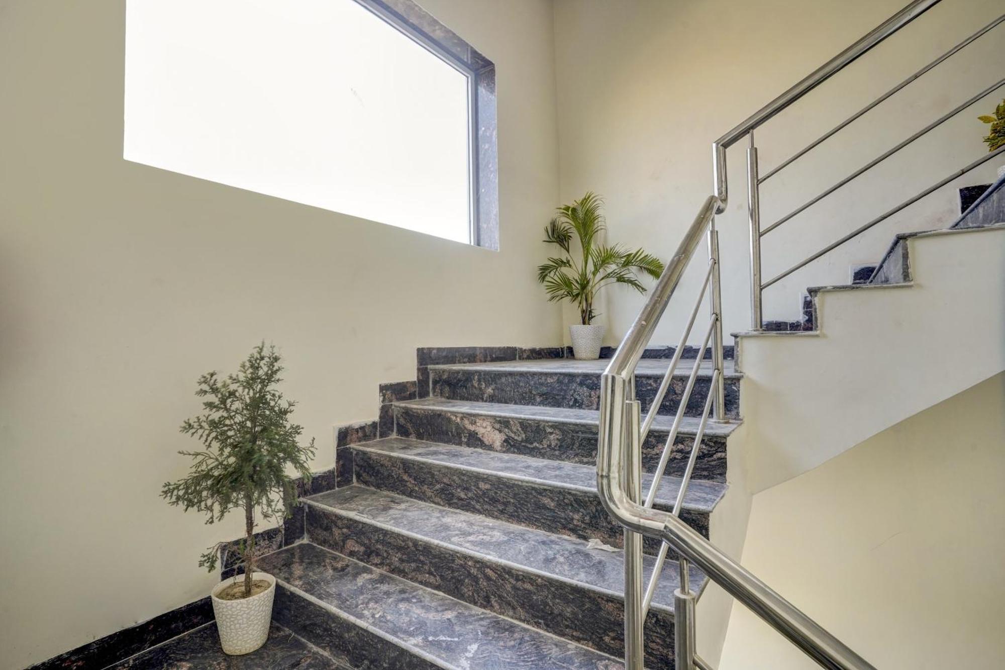 Townhouse Jagatpura & Pratapnagar Hotel Siroli Exterior photo